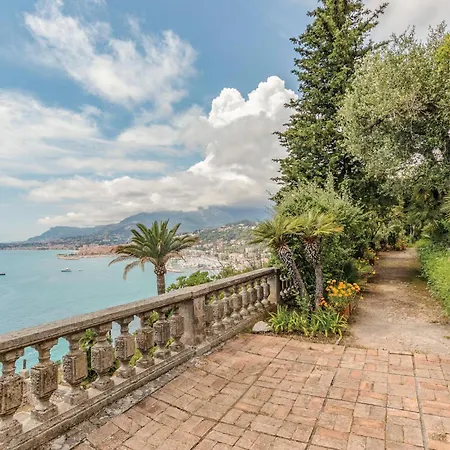 Apartamento 1 Bedroom Lovely In Grimaldi (Liguria)